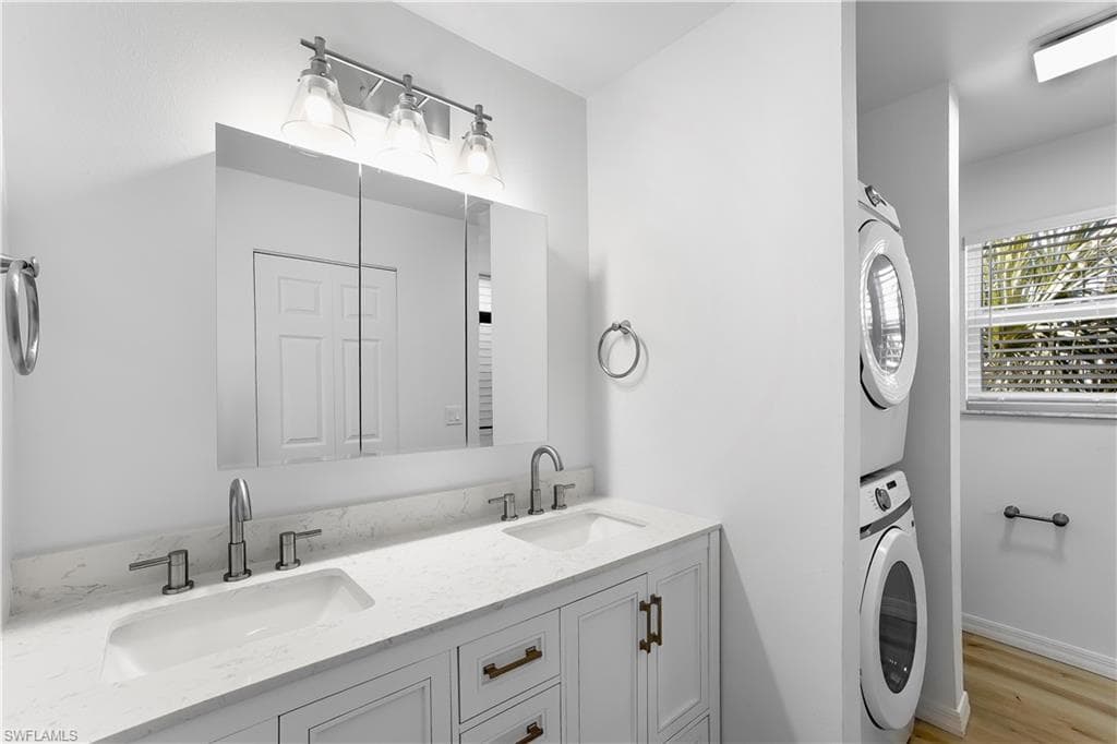 10697 Holly RD, BOKEELIA FL 33922-7