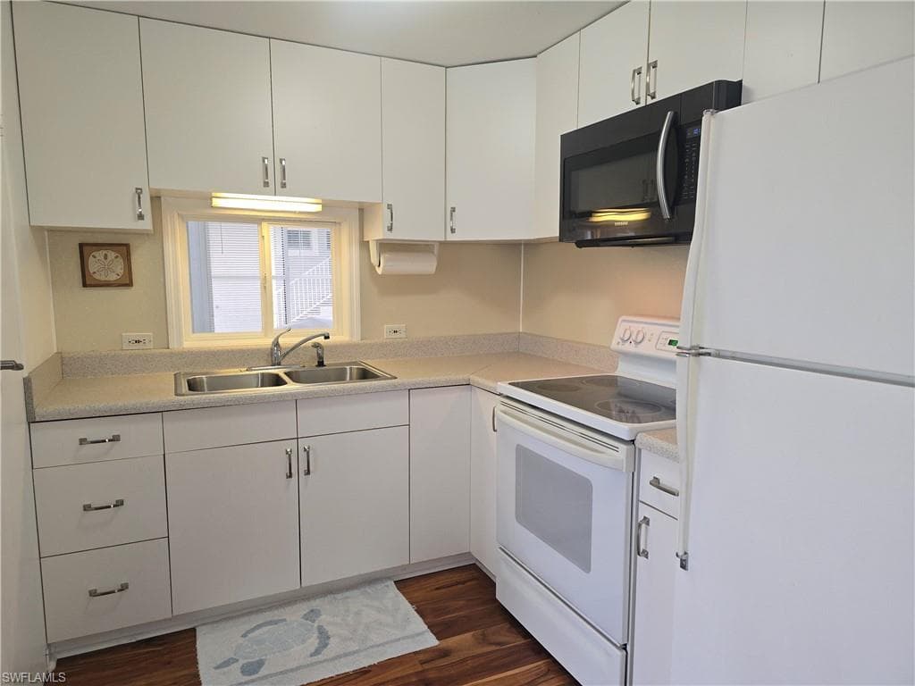 113 Enchanting BLVD, NAPLES FL 34112-5
