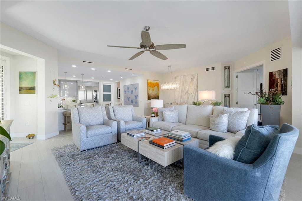 415 Sea Grove LN # 102, NAPLES FL 34110-4