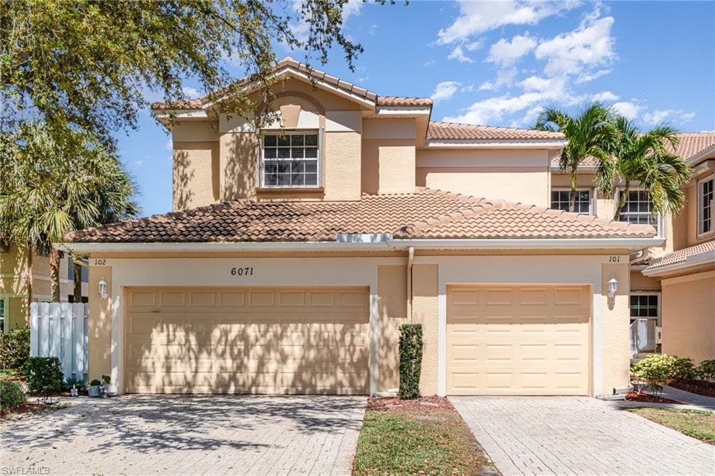 6071 Jonathans Bay CIR # 101, FORT MYERS FL 33908-37