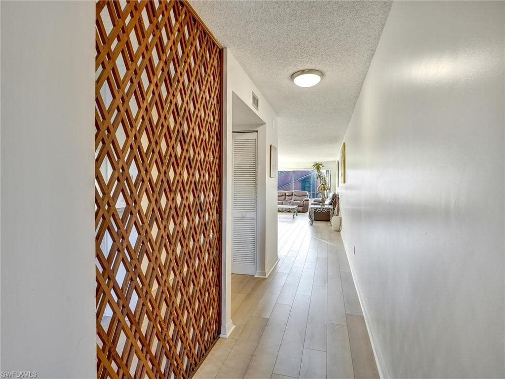 114 Cypress WAY E # D4, NAPLES FL 34110-2