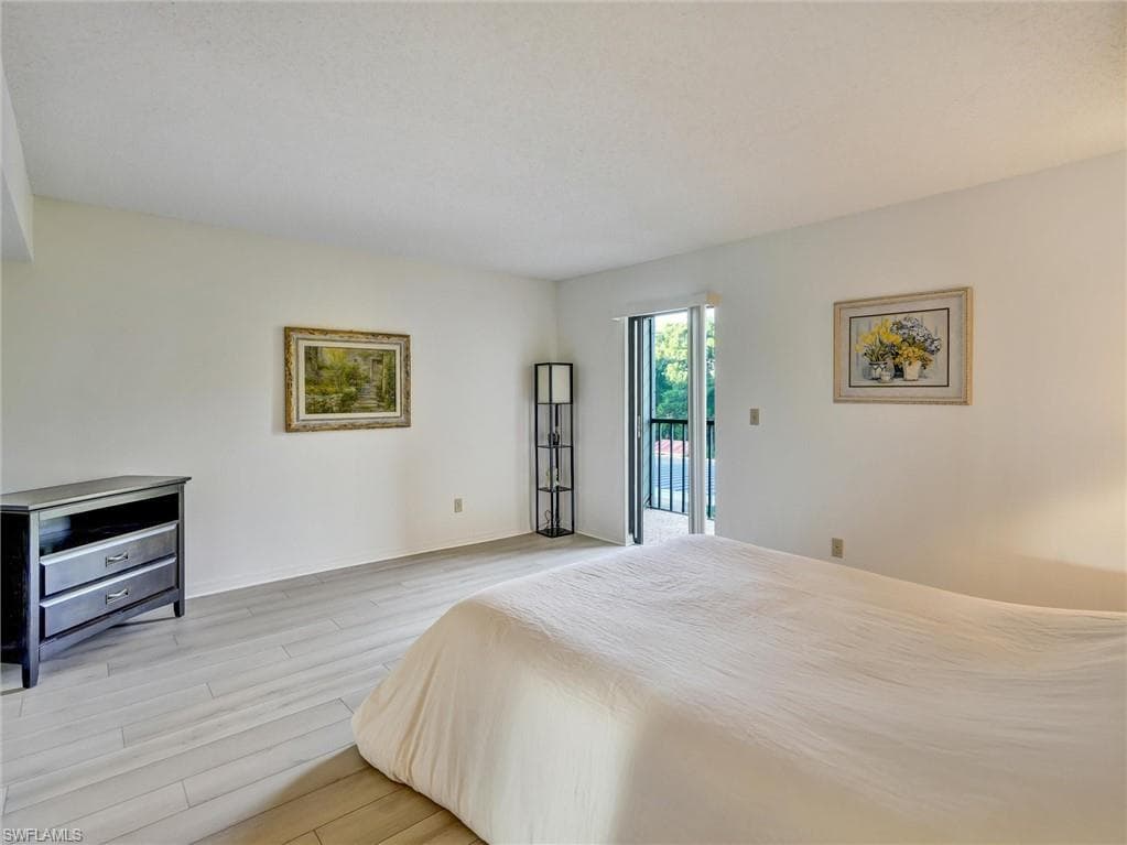 114 Cypress WAY E # D4, NAPLES FL 34110-20