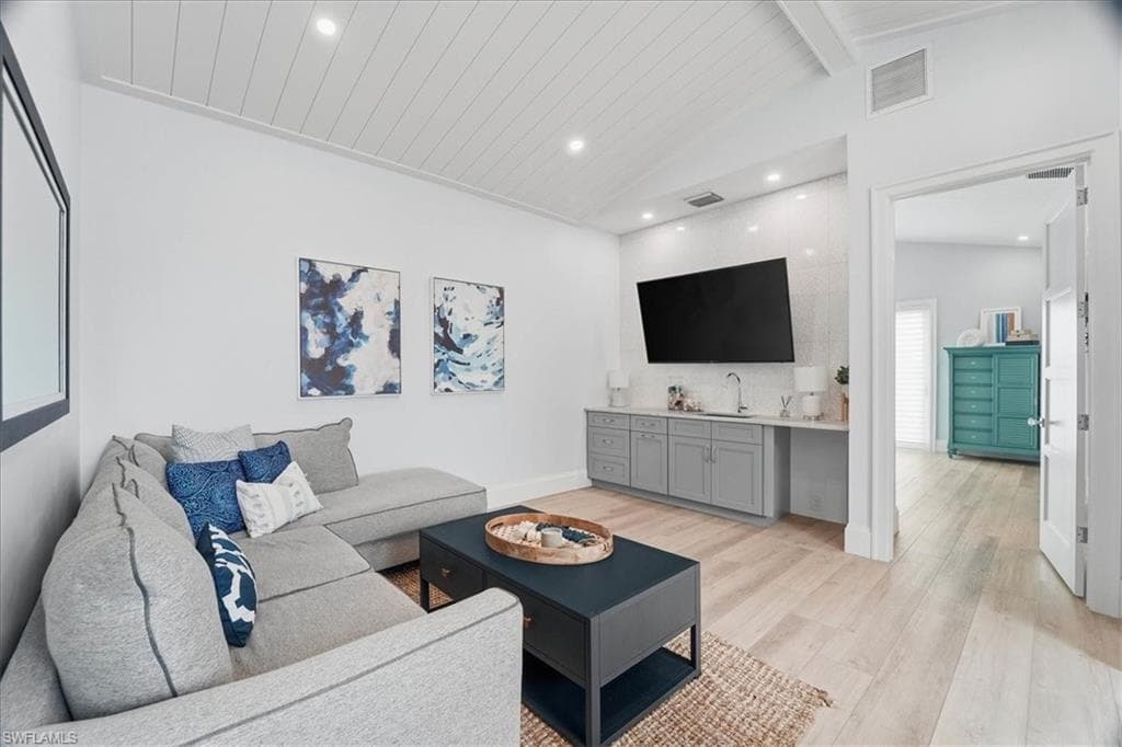 5130 Alpha CT, NAPLES FL 34105-35