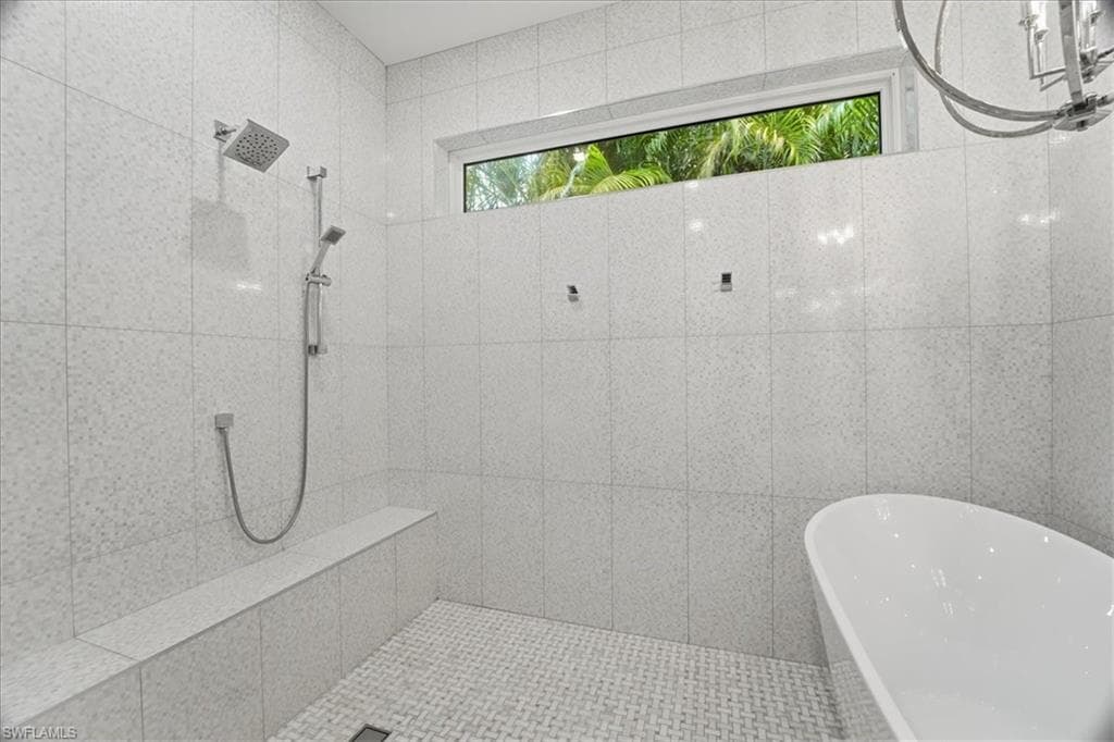 5130 Alpha CT, NAPLES FL 34105-28