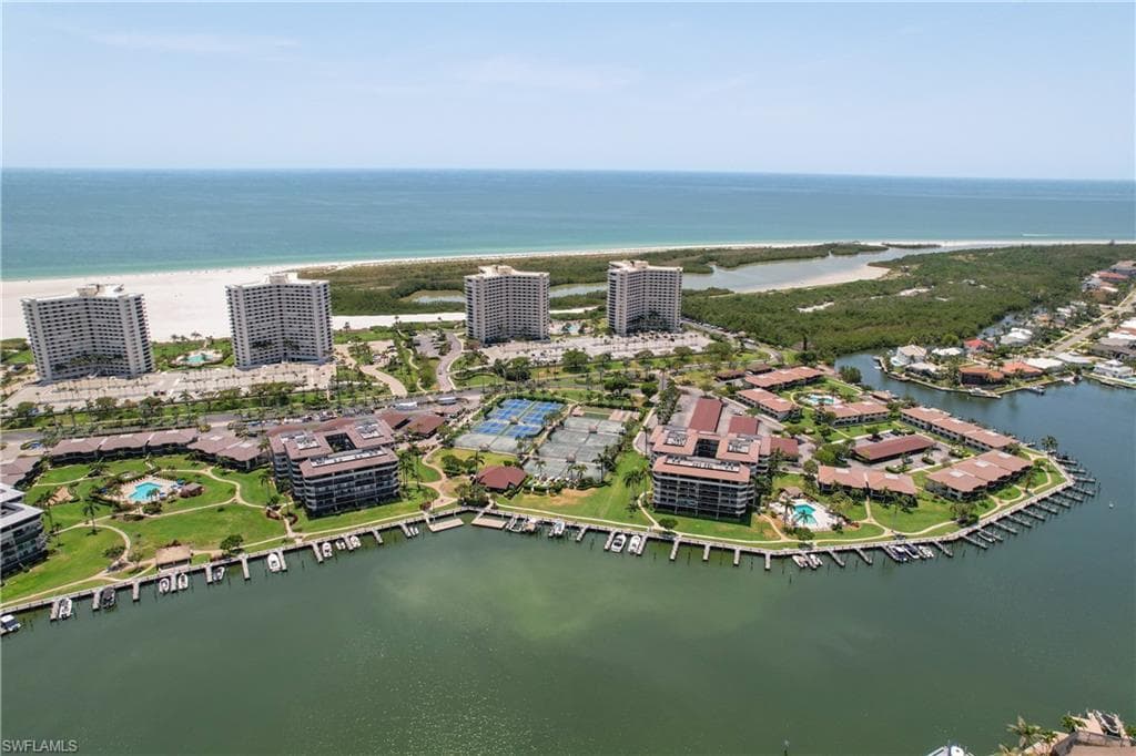 380 Seaview CT # 11709, MARCO ISLAND FL 34145-34