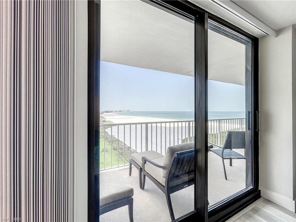 380 Seaview CT # 11709, MARCO ISLAND FL 34145-20