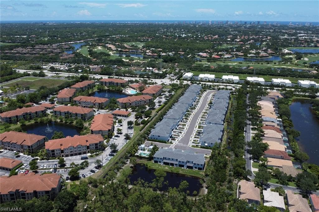 13082 Pembroke DR, NAPLES FL 34105-40