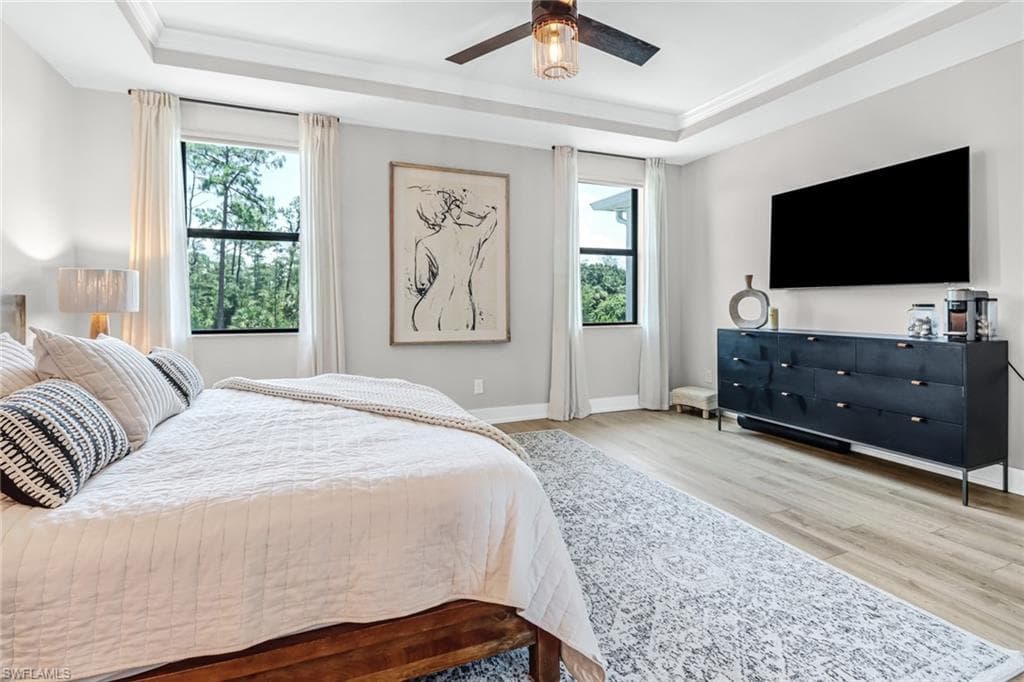 13082 Pembroke DR, NAPLES FL 34105-14