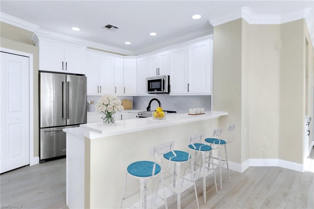 8760 Stockbridge DR, FORT MYERS FL 33908-28