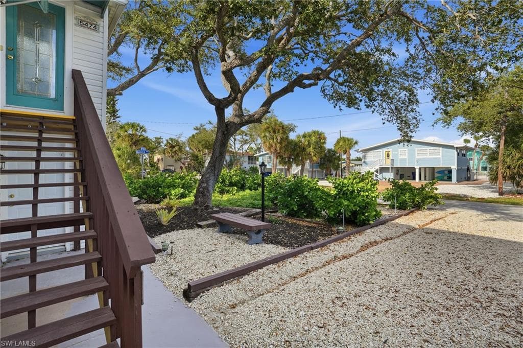 5474 Oak Ridge AVE, FORT MYERS BEACH FL 33931-17