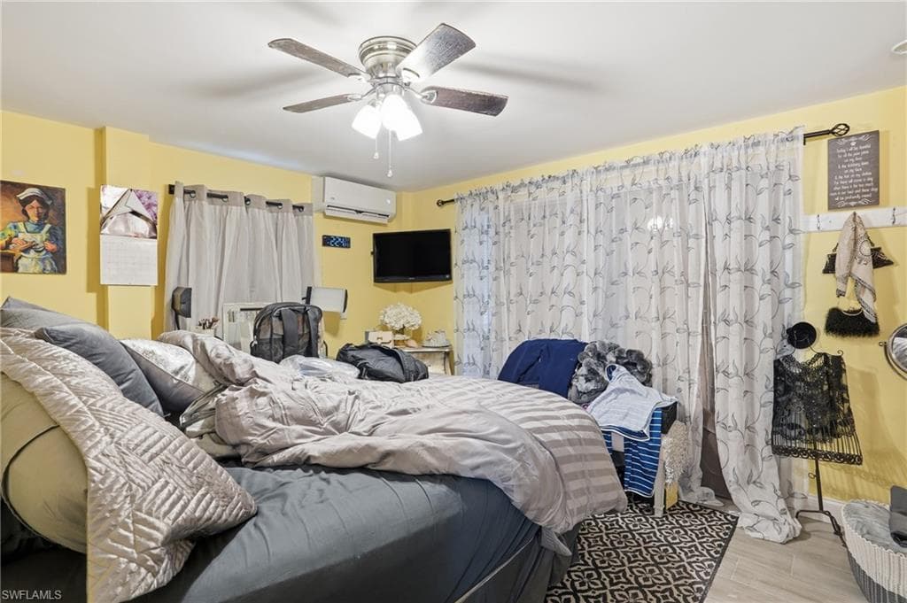 5474 Oak Ridge AVE, FORT MYERS BEACH FL 33931-14