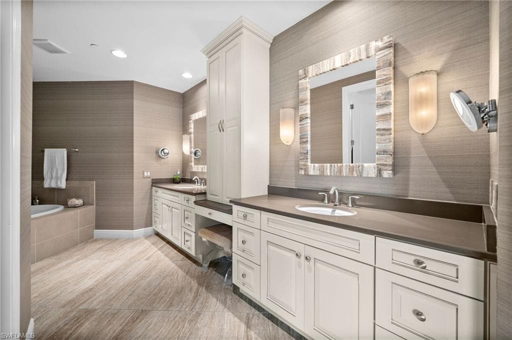 16436 Carrara WAY # 102, NAPLES FL 34110-19