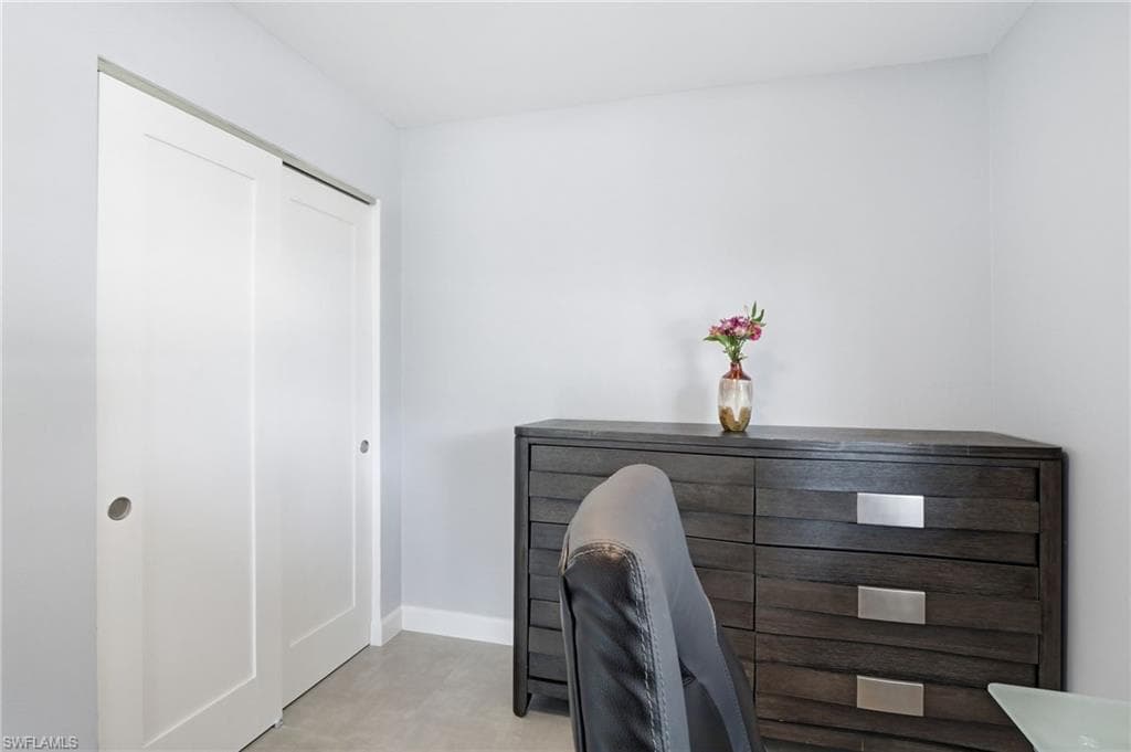 4518 W Alhambra CIR, NAPLES FL 34103-8
