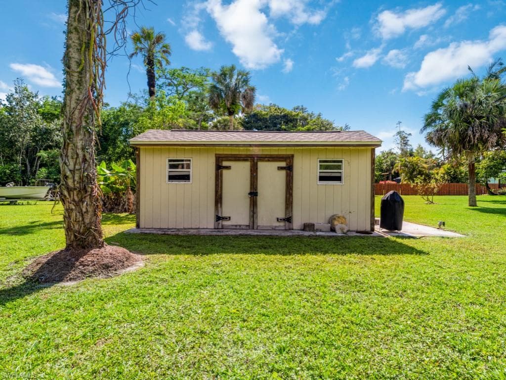 5300 Cypress LN, NAPLES FL 34113-4