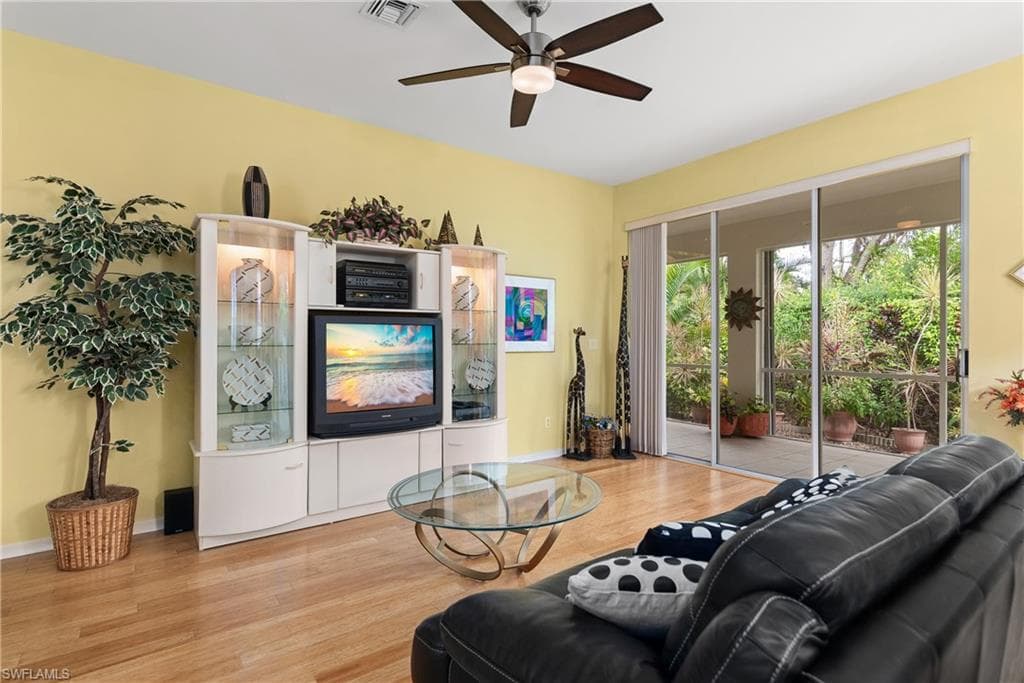 455 Crossfield CIR 71-3