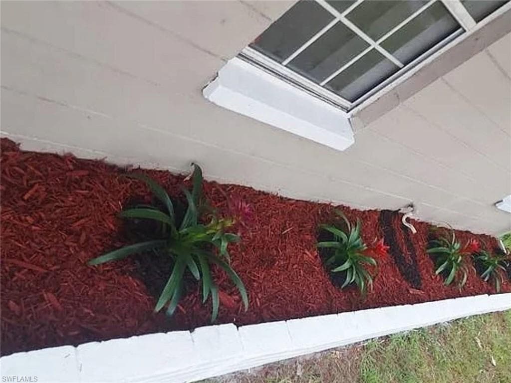 216 Maria ST, FORT MYERS FL 33916-2