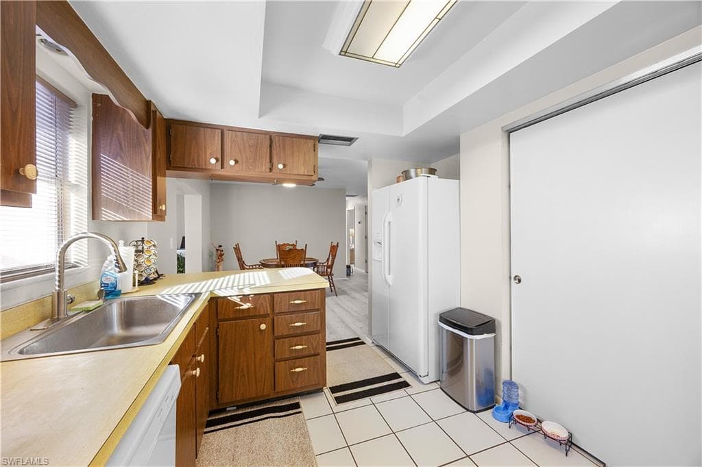 5948 Sonnet CT, NORTH FORT MYERS FL 33903-15