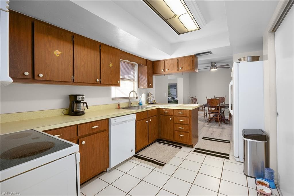 5948 Sonnet CT, NORTH FORT MYERS FL 33903-14