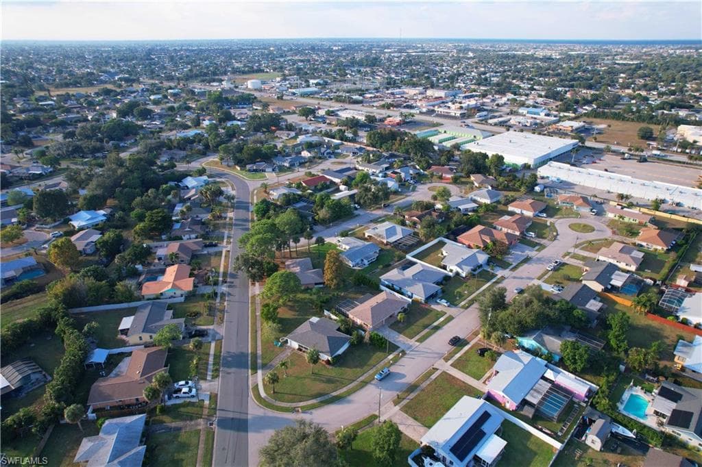 5948 Sonnet CT, NORTH FORT MYERS FL 33903-30