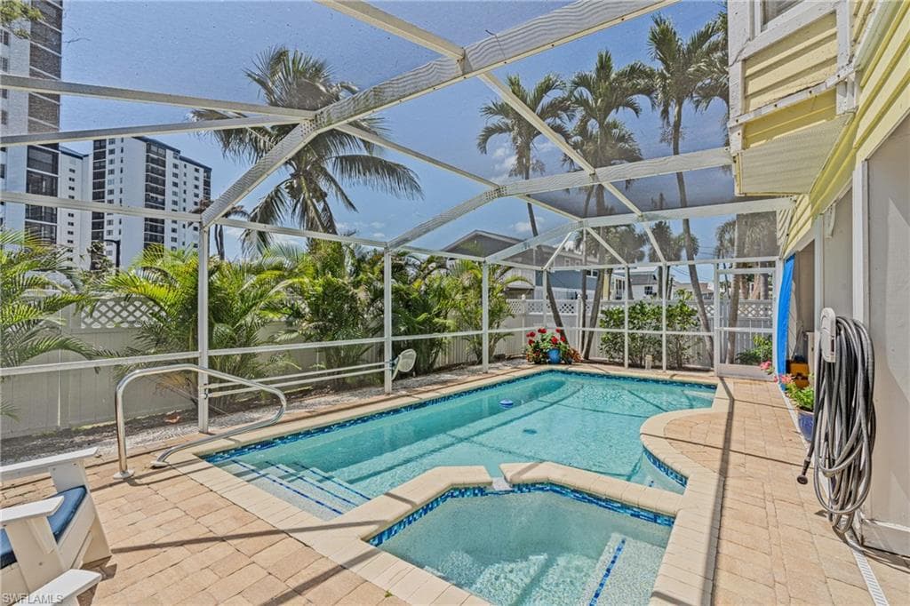 188 Bayview AVE, FORT MYERS BEACH FL 33931-36