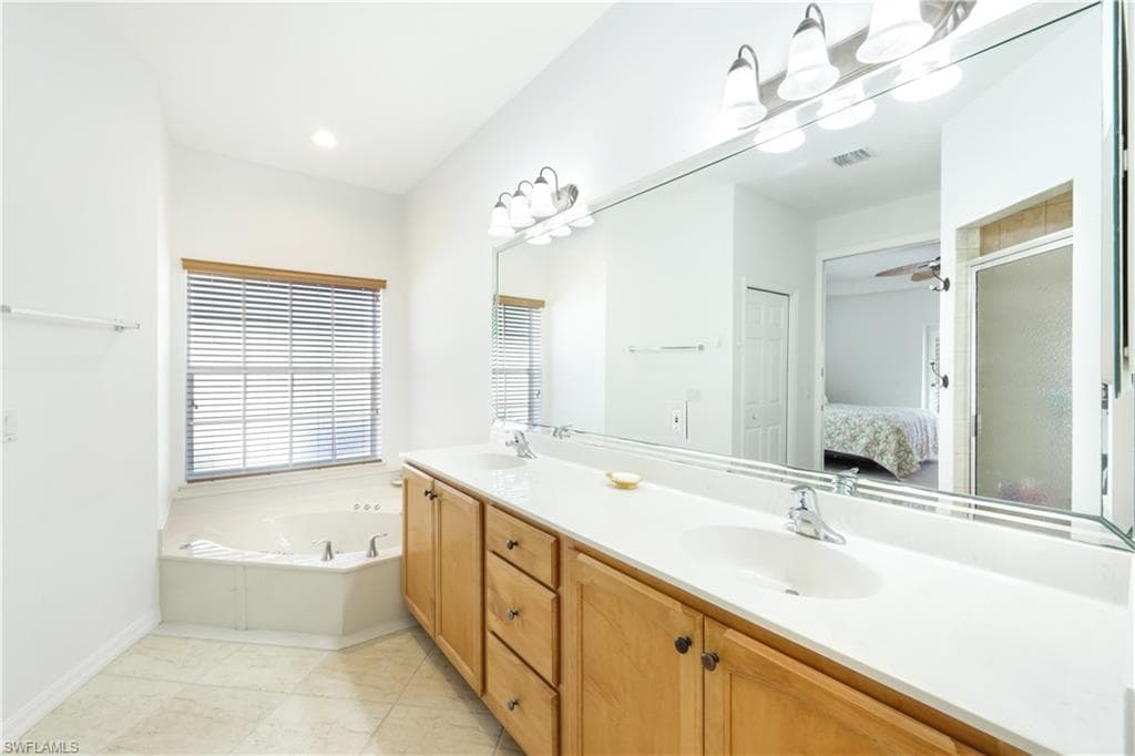 27160 Flamingo DR, BONITA SPRINGS FL 34135-22