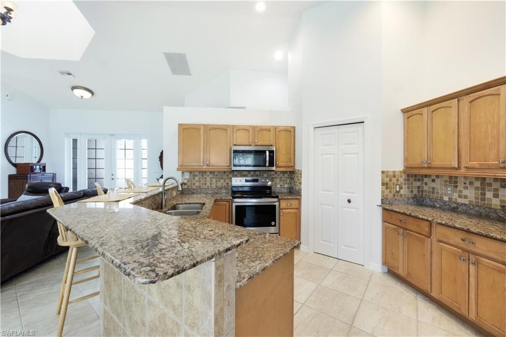 27160 Flamingo DR, BONITA SPRINGS FL 34135-16