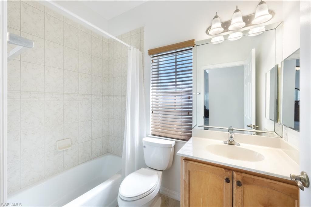 27160 Flamingo DR, BONITA SPRINGS FL 34135-27