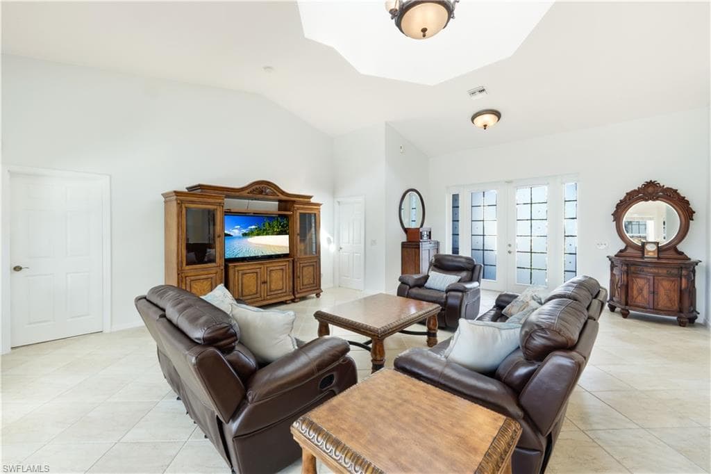27160 Flamingo DR, BONITA SPRINGS FL 34135-8