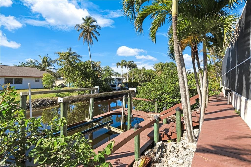 27160 Flamingo DR, BONITA SPRINGS FL 34135-36