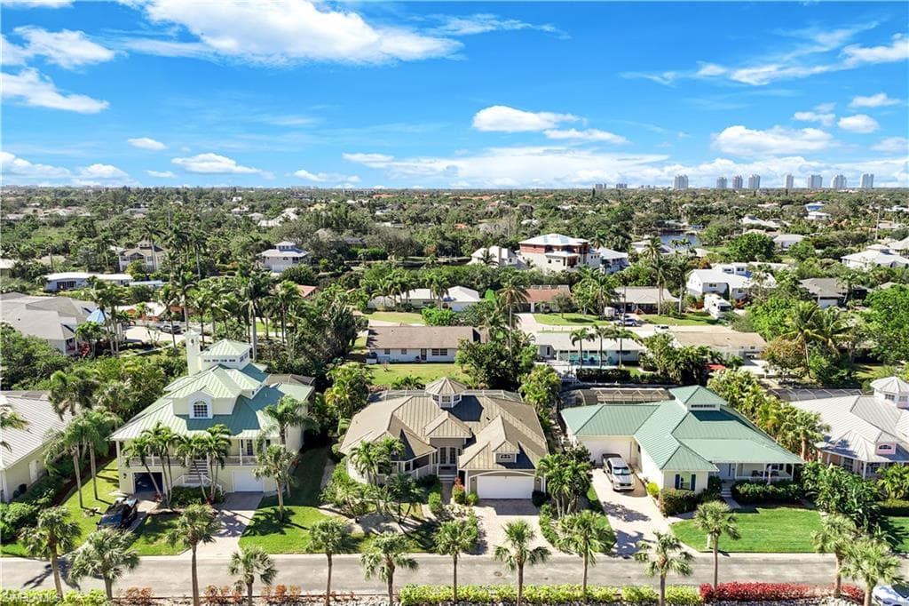 27160 Flamingo DR, BONITA SPRINGS FL 34135-3