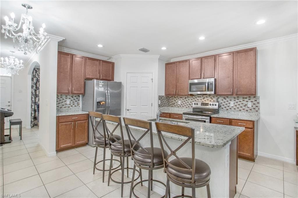 673 Hadley ST E, NAPLES FL 34104-11