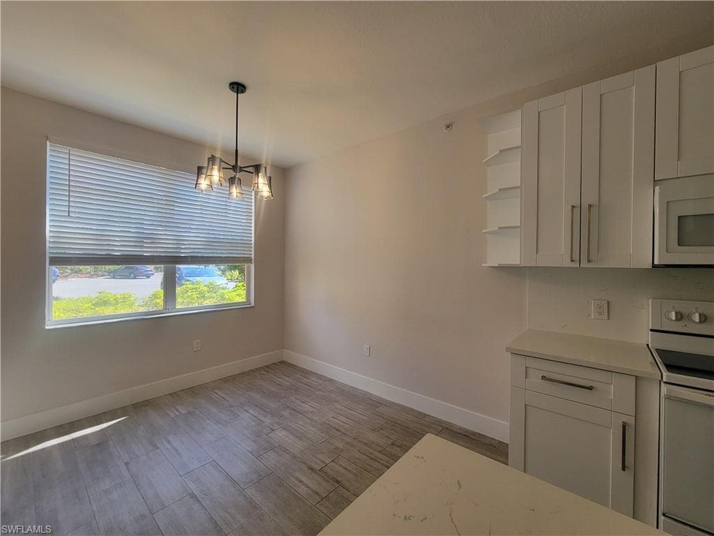 7950 Preserve CIR # 813, NAPLES FL 34119-5