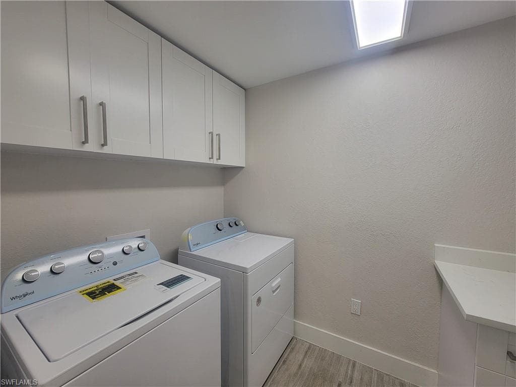 7950 Preserve CIR # 813, NAPLES FL 34119-11