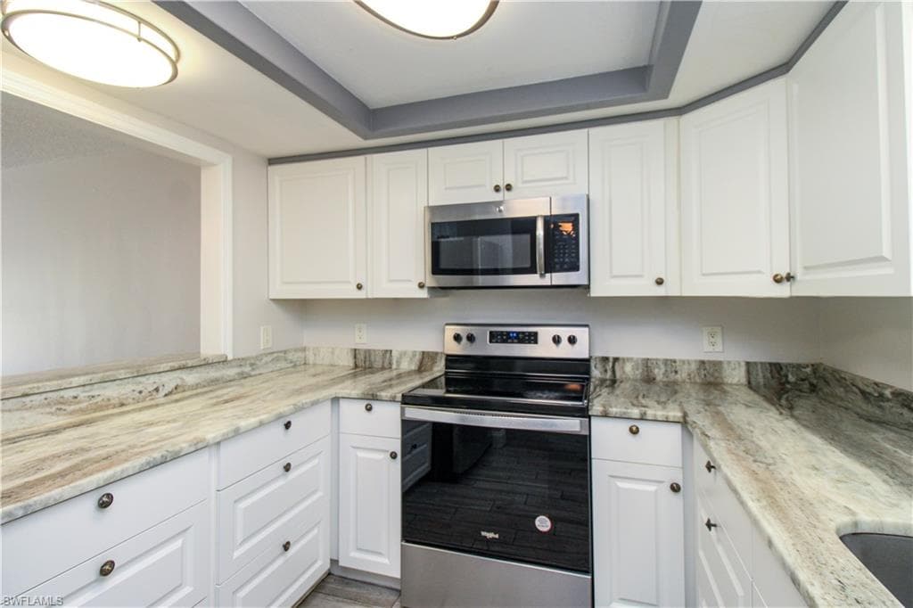 5635 Rattlesnake Hammock RD # 102D, NAPLES FL 34113-28