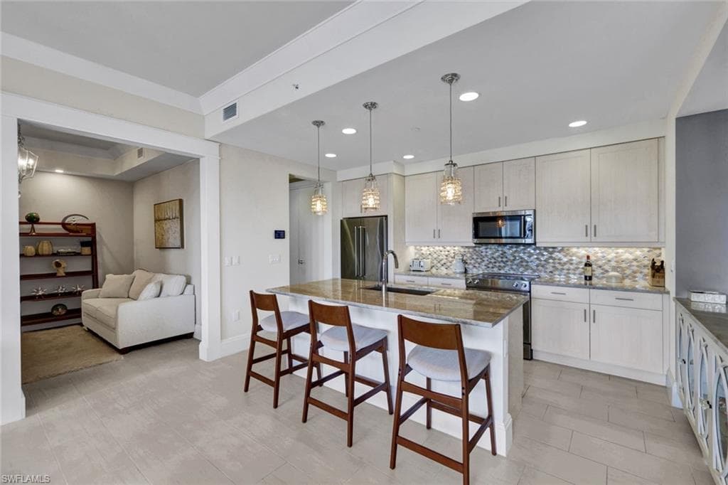 1035 3rd AVE S # 514, NAPLES FL 34102-16