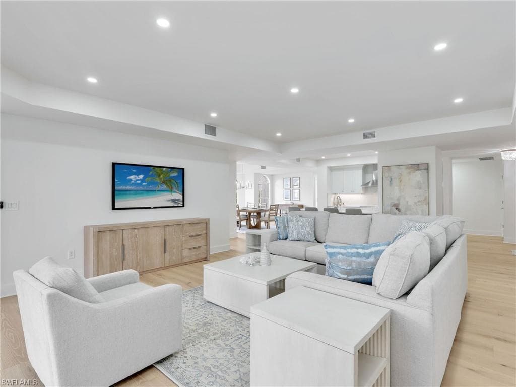 583 Audubon BLVD C201-11