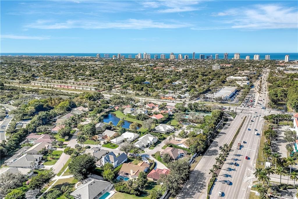 5138 Kristin CT, NAPLES FL 34105-27