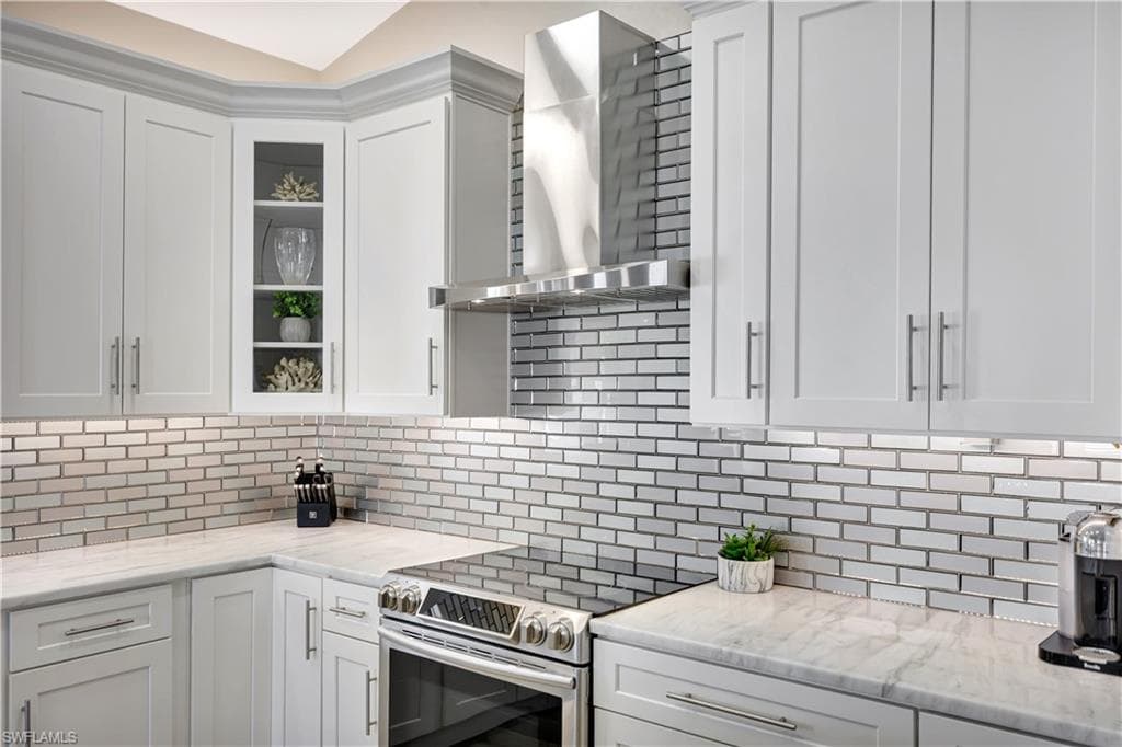 5138 Kristin CT, NAPLES FL 34105-3