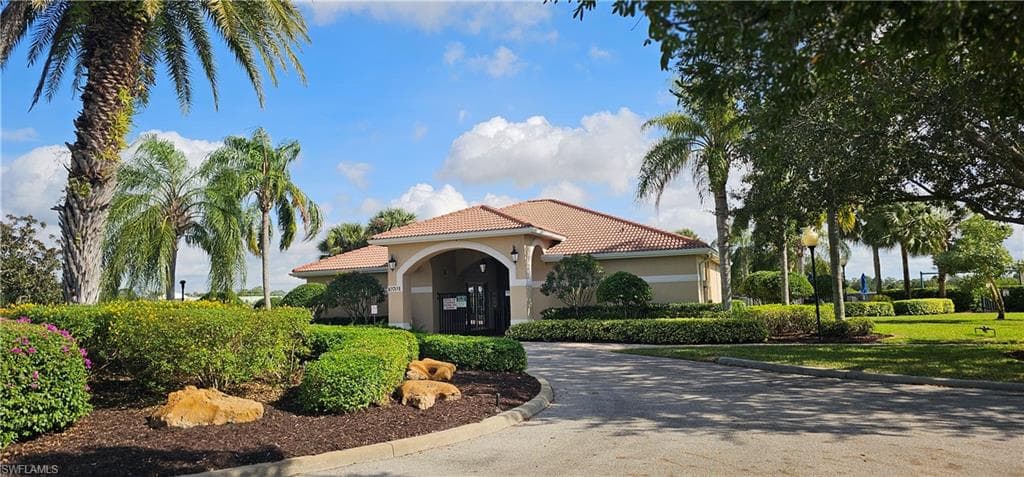 10788 Crossback LN, LEHIGH ACRES FL 33936-9