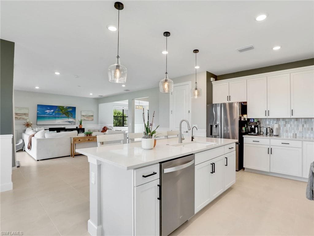 20179 Napa LOOP, ESTERO FL 33928-1