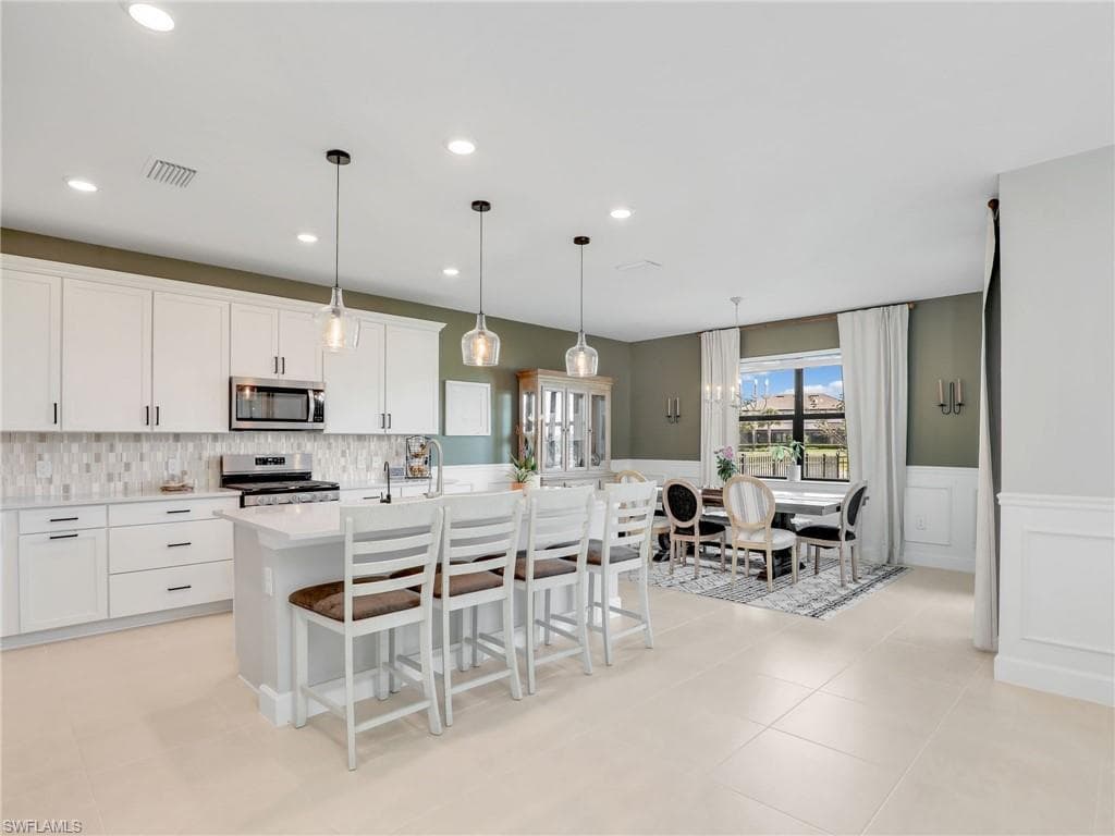 20179 Napa LOOP, ESTERO FL 33928-2