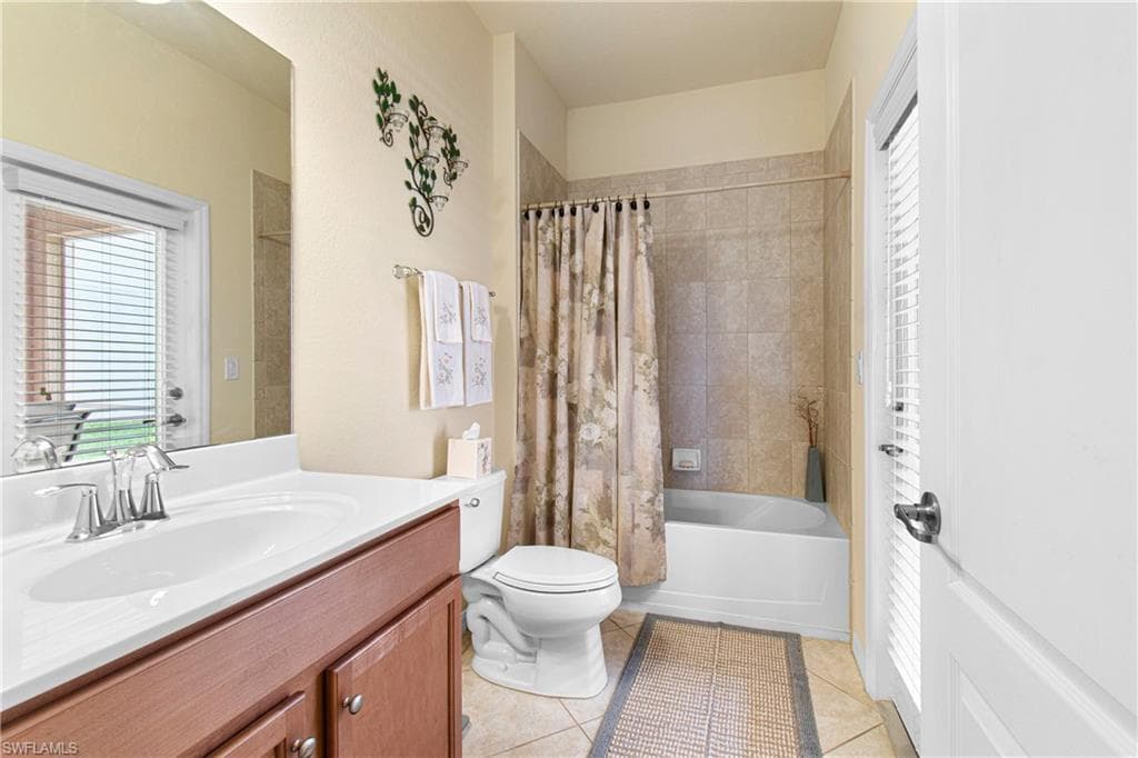 11430 Icarus CIR, LEHIGH ACRES FL 33971-15