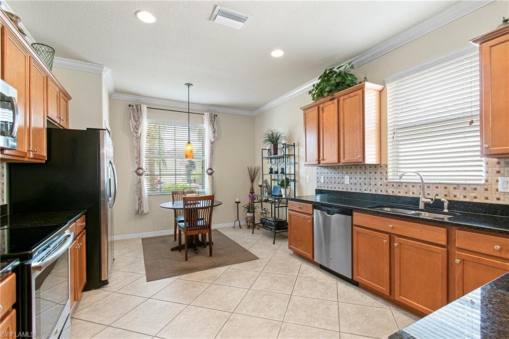 11430 Icarus CIR, LEHIGH ACRES FL 33971-7