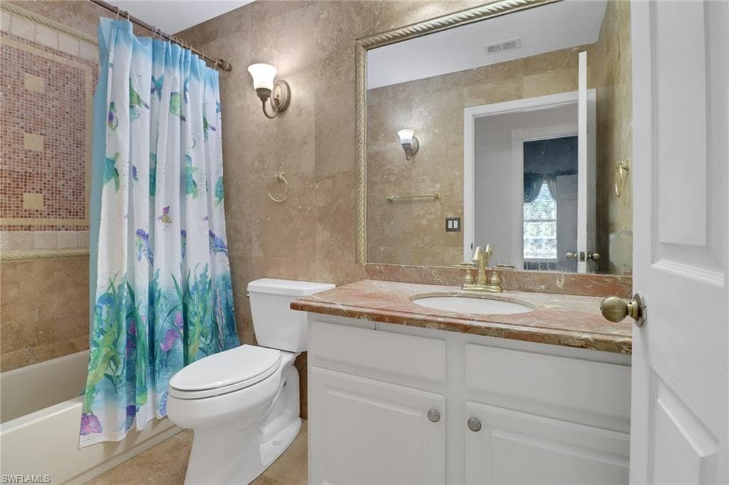 15028 Savannah DR, NAPLES FL 34119-26