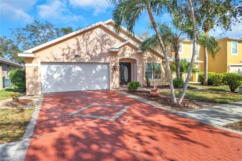 15028 Savannah DR, NAPLES FL 34119-2