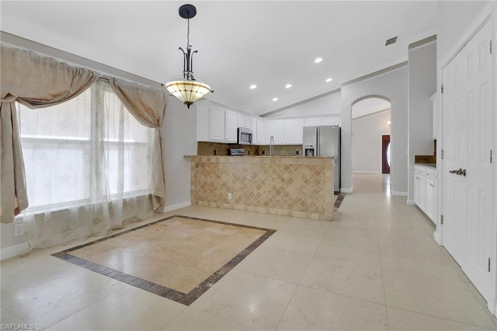 15028 Savannah DR, NAPLES FL 34119-14