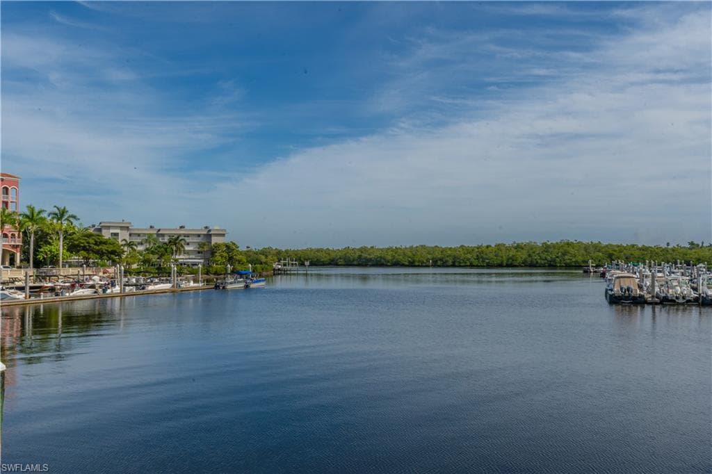 1360 5th AVE N, NAPLES FL 34102-40