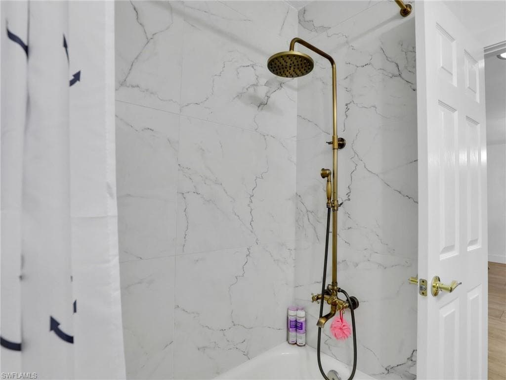 9831 Alabama ST # 5, BONITA SPRINGS FL 34135-19