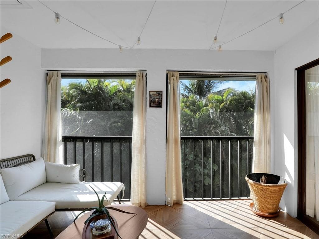 9831 Alabama ST # 5, BONITA SPRINGS FL 34135-18