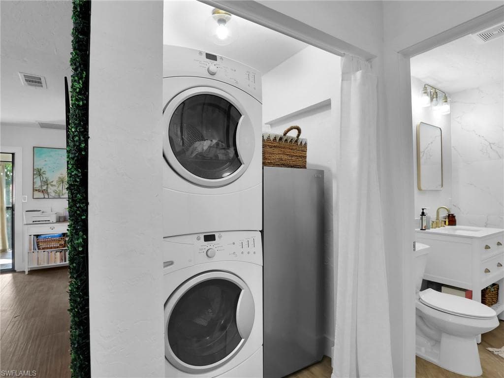 9831 Alabama ST # 5, BONITA SPRINGS FL 34135-20